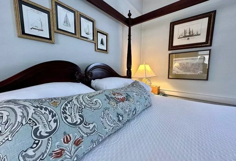 هتل Bijou Boutique Inn