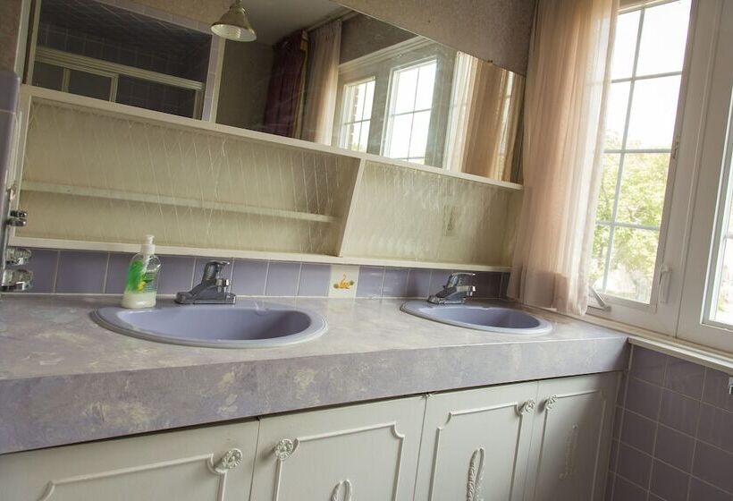 فندق Charlton Suites Guest House