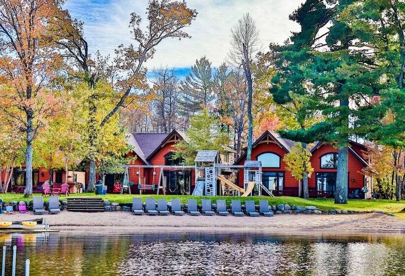 호텔 Good Ol Days Resort