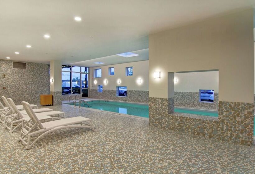 فندق Home2 Suites By Hilton Montreal Dorval