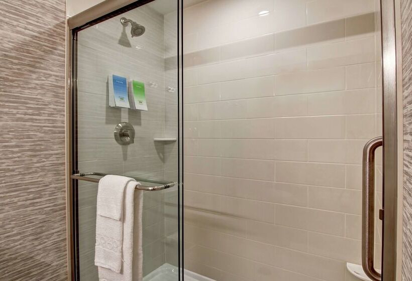 فندق Home2 Suites By Hilton Montreal Dorval