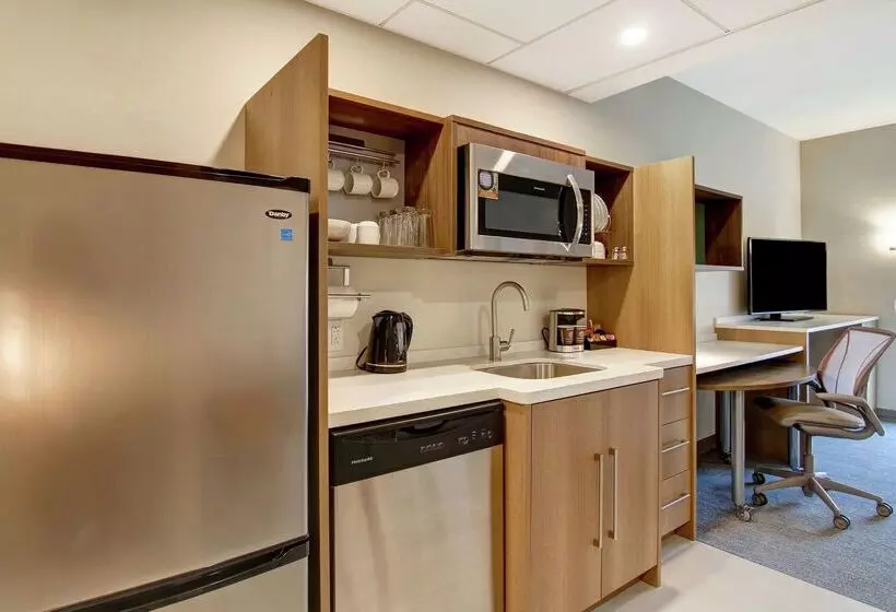 Hotelli Home2 Suites By Hilton Montreal Dorval