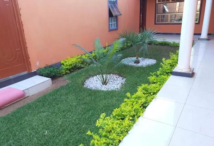 هتل Mathlyn Guest House