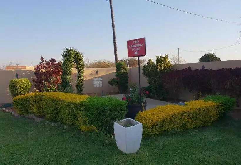 هتل Mathlyn Guest House