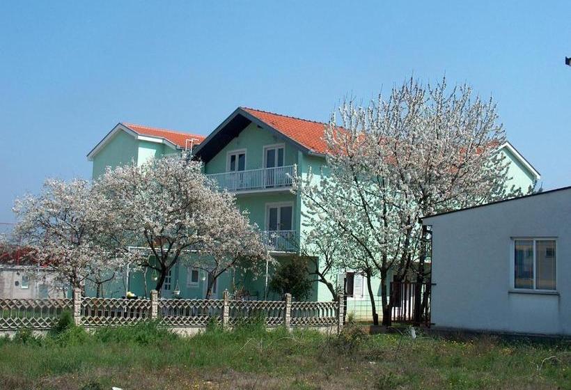 هتل Pansion Devotions