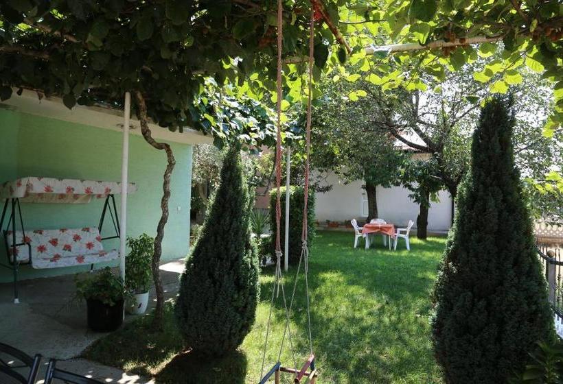 هتل Pansion Devotions