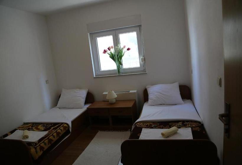 هتل Pansion Devotions