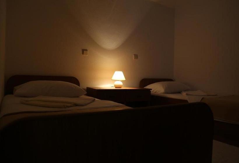 هتل Pansion Devotions