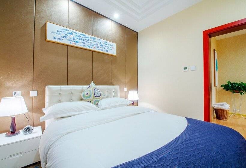 Отель Skylini Seaview Holiday Inn Dali