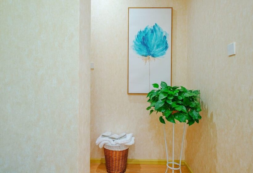 Отель Skylini Seaview Holiday Inn Dali