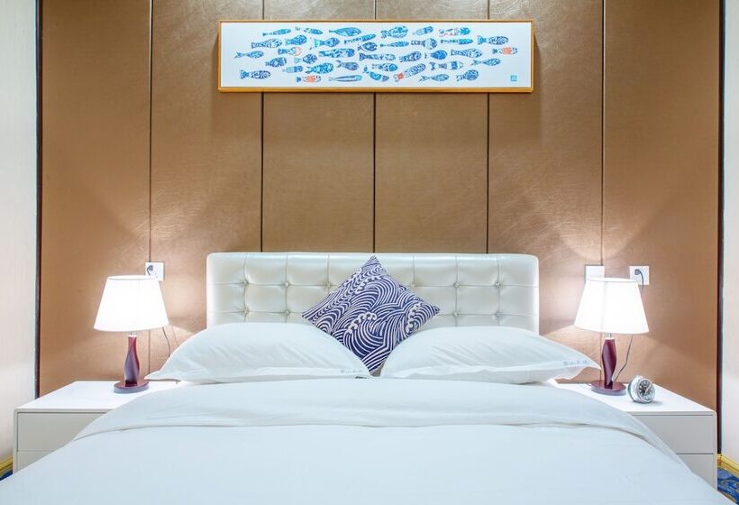 Отель Skylini Seaview Holiday Inn Dali