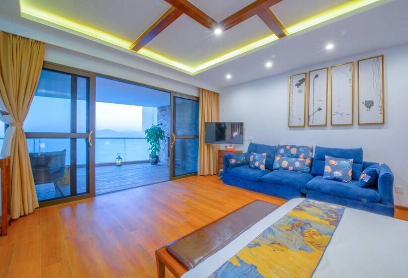 Отель Skylini Seaview Holiday Inn Dali