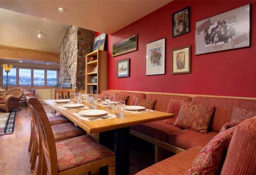 בית מלון כפרי Snow Ridge Condominiums