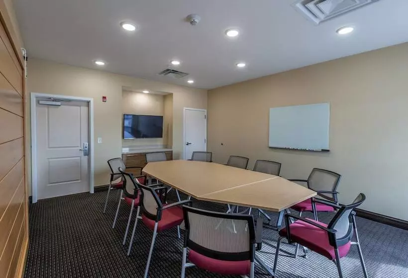 Hotelli Towneplace Suites By Marriott Lexington Keeneland/airport