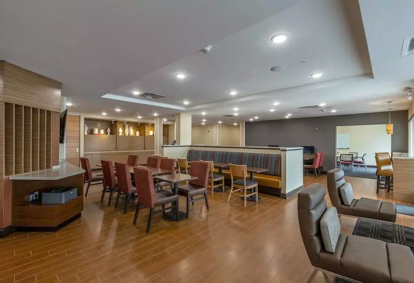 Hotelli Towneplace Suites By Marriott Lexington Keeneland/airport