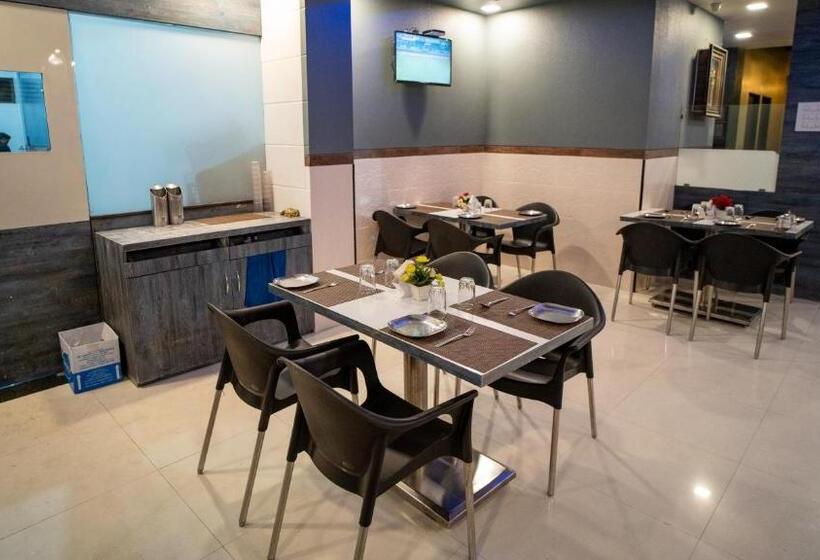 Отель Mari Aai Residency