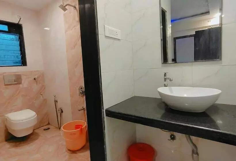 Hotelli Mari Aai Residency
