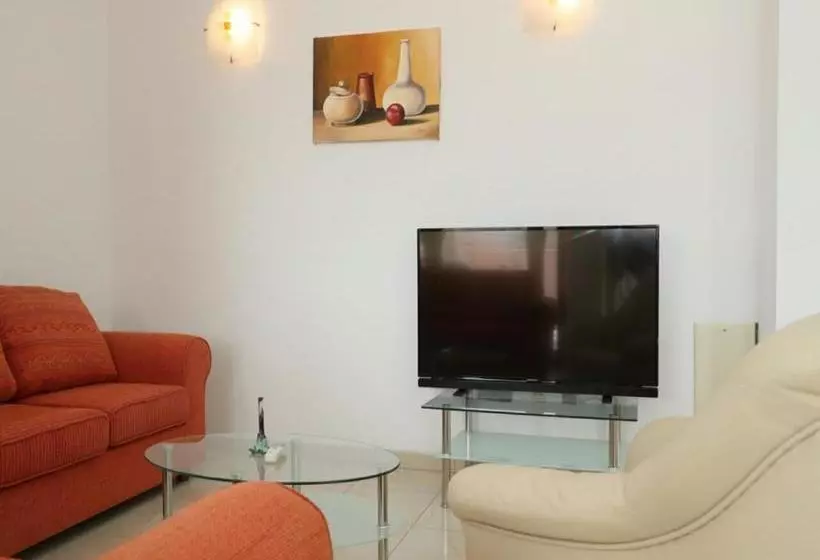 هتل Apartments Sveto
