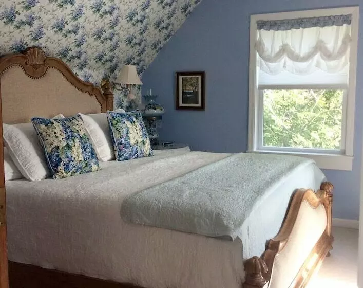 Hotelli Bald Mountain House Inn At The Wolf Laurel Resort