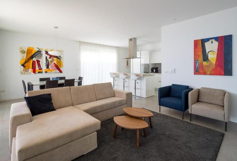 בית מלון כפרי Beach Apartments Slatine