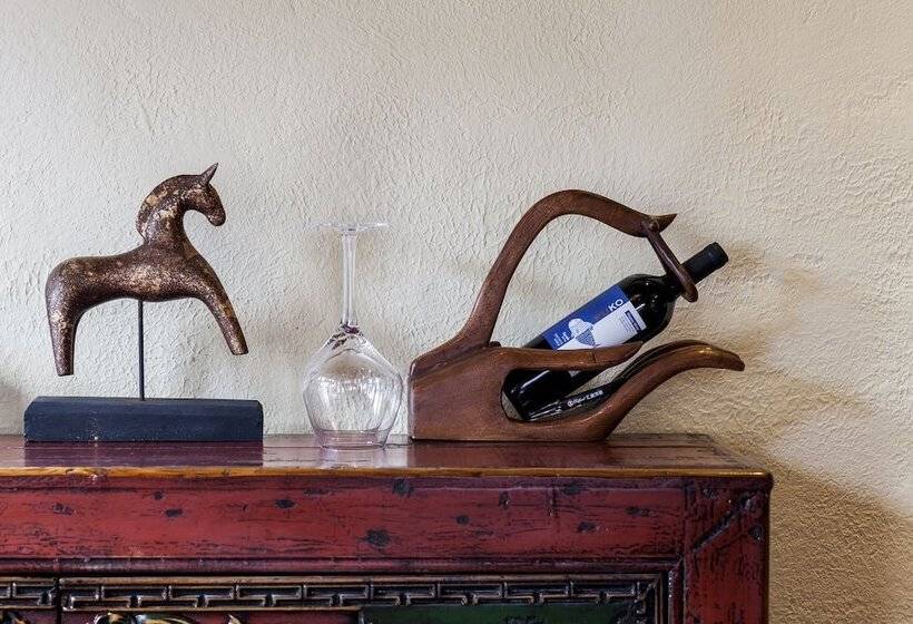 Hotel Blooming Island Baisui Yuan