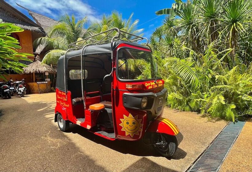 בית מלון כפרי Coco Grove Beach Resort, Siquijor Island