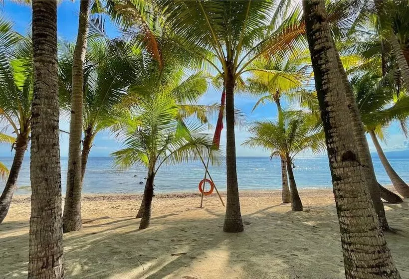 Hotelli Coco Grove Beach Resort, Siquijor Island