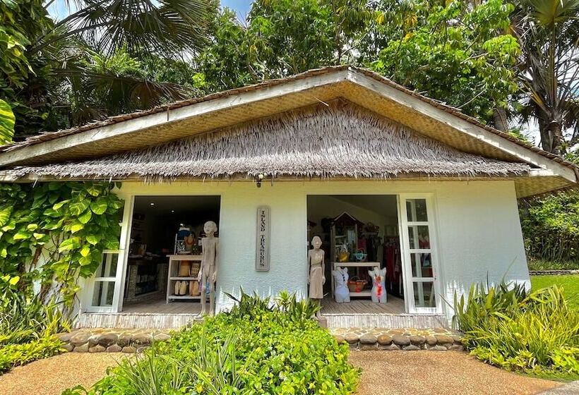 בית מלון כפרי Coco Grove Beach Resort, Siquijor Island