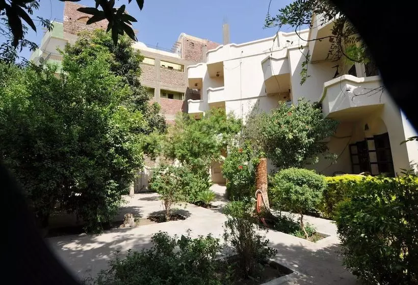 هتل El Nakhil