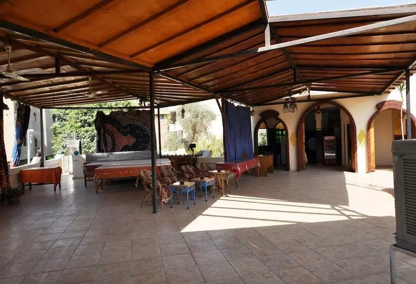 هتل El Nakhil