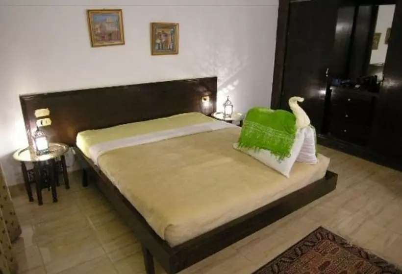 هتل El Nakhil