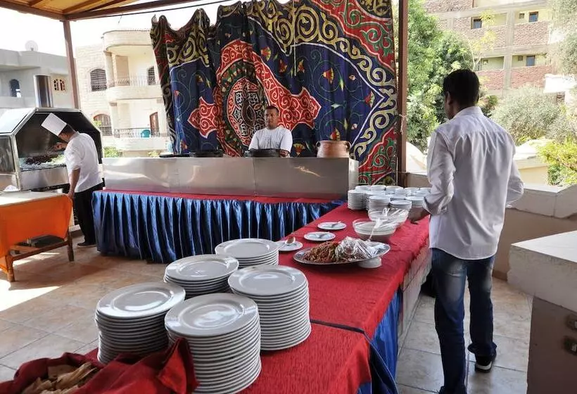 هتل El Nakhil