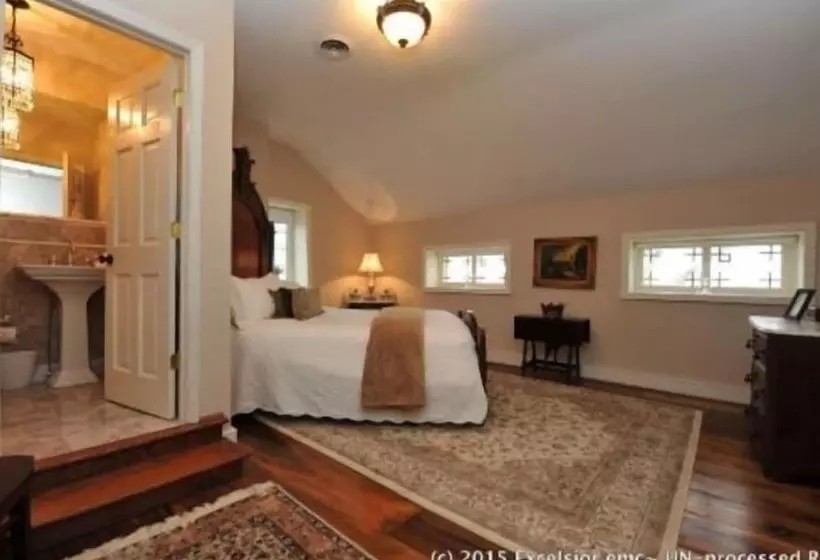 Hotelli Inn At Springfield Manor