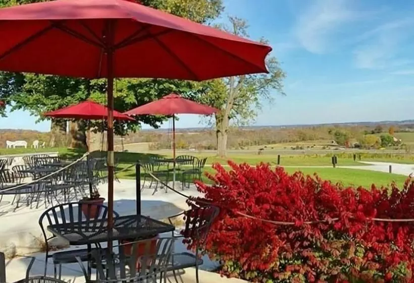 Hotelli Inn At Springfield Manor