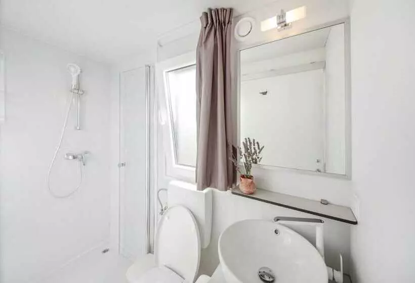 Hotelli Camping Lanterna Premium Resort   Vacansoleil Maeva