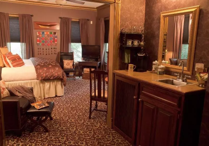 ホテル Peabody House Historic Inn And Cottages