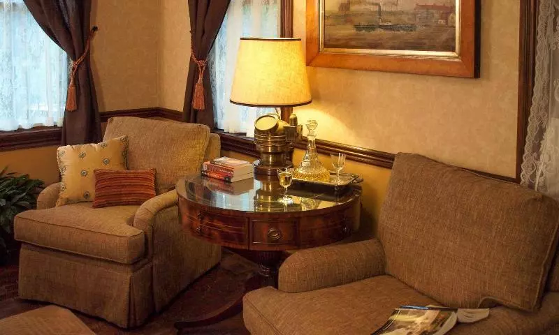 ホテル Peabody House Historic Inn And Cottages