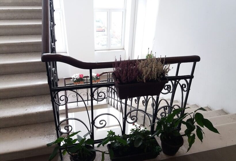 فندق Valenti Rooms