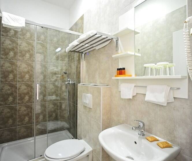 فندق Valenti Rooms