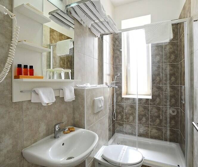 فندق Valenti Rooms