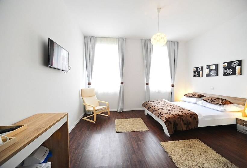 فندق Valenti Rooms