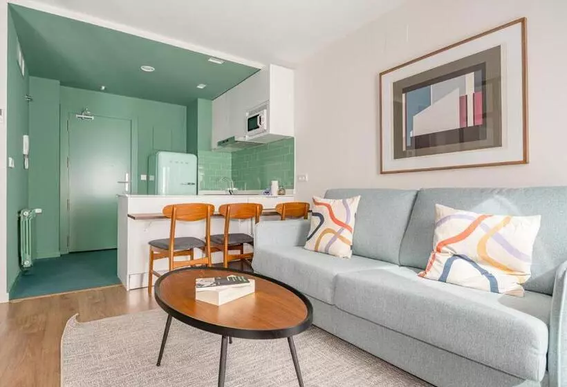 Home Art Apartments Salamanca