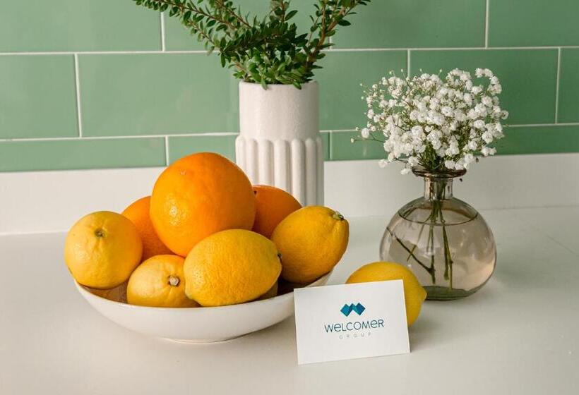 Home Art Apartments Salamanca