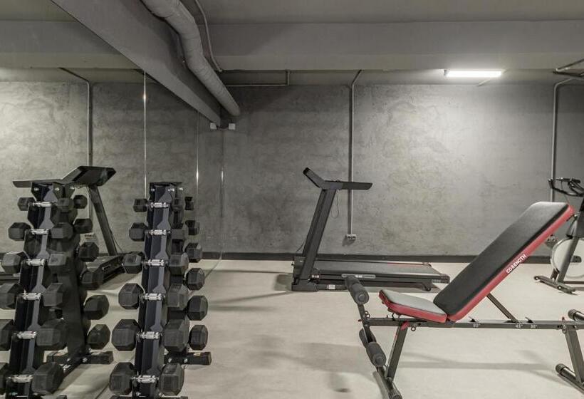 Home Art Apartments Salamanca