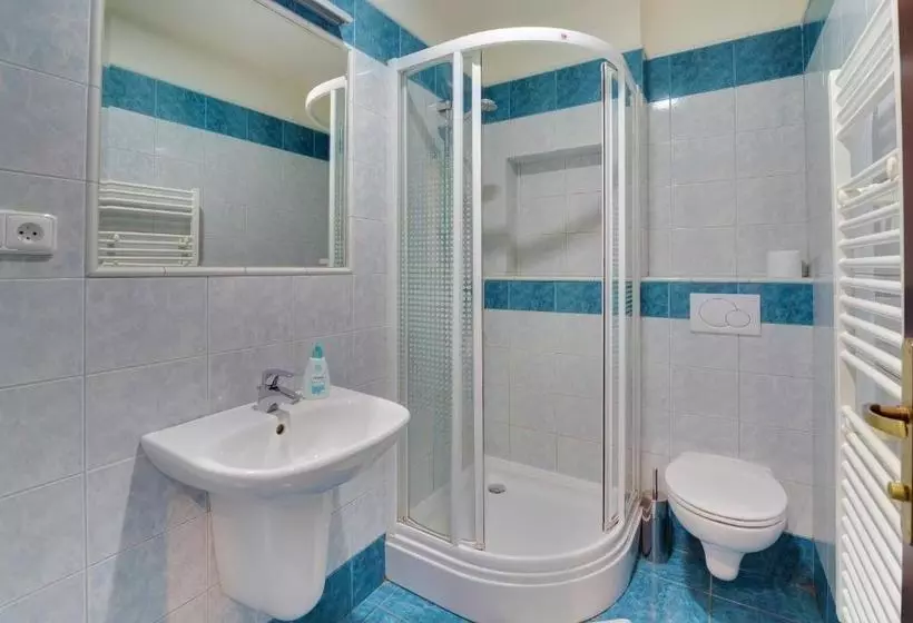 ホテル 101 Penzion