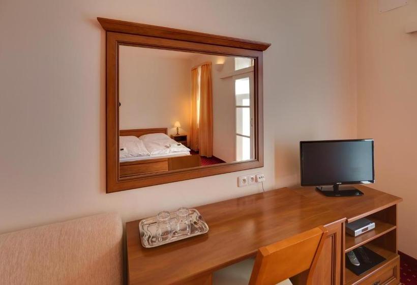 ホテル 101 Penzion