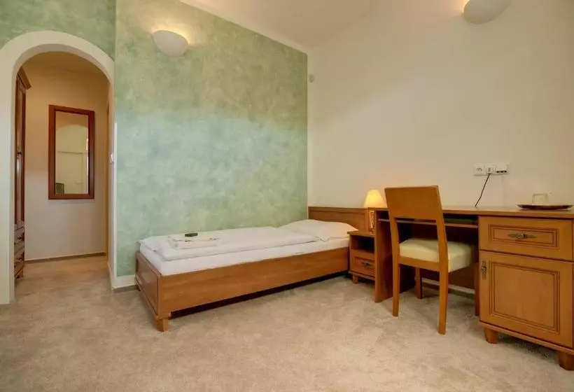 ホテル 101 Penzion