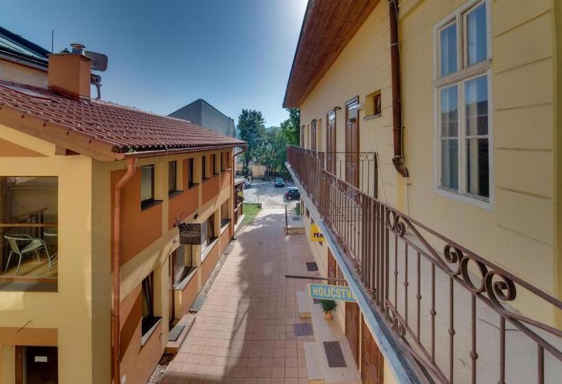 ホテル 101 Penzion