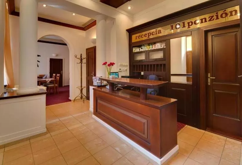 ホテル 101 Penzion