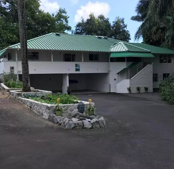 هتل Bay House Bed And Breakfast